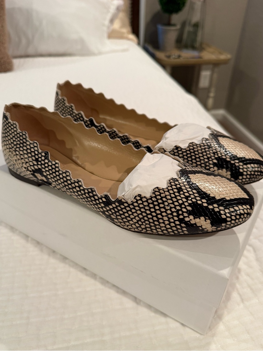 Chloé Beige and Black Snakeskin-Print Scalloped Flats